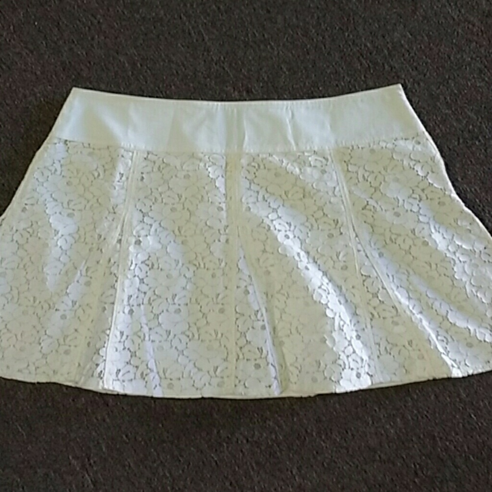 Ladies skirt